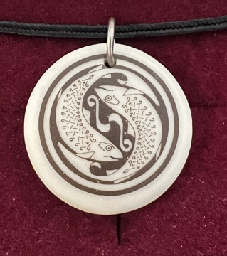 Necklace Pendant Fish (Round)